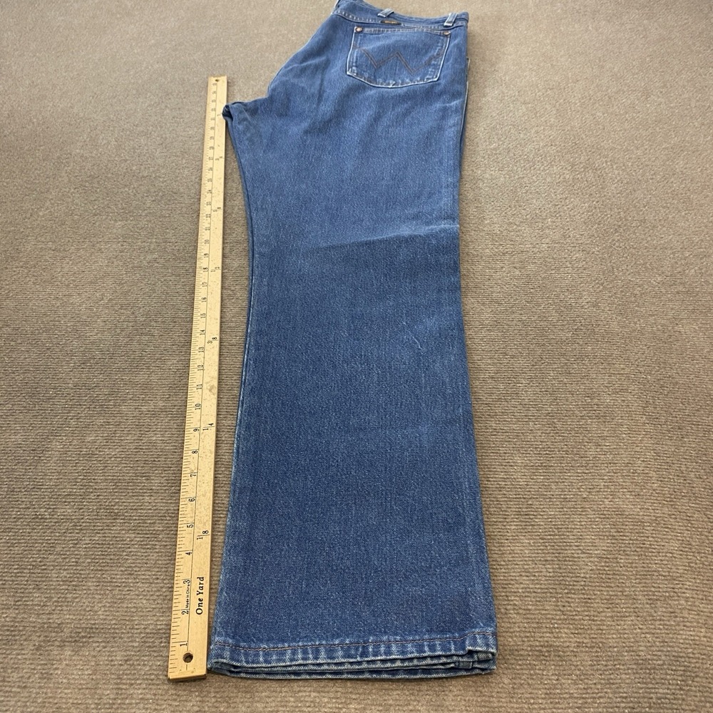 Wrangler Jeans Mens 40 Fits 39x32 Faded Blue 13MWZ Cowboy Cut Western Boots - Picture 7 of 10